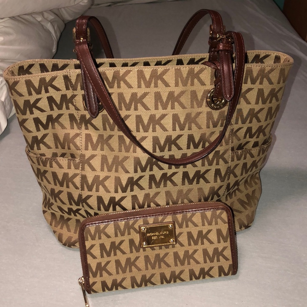 MK purse
